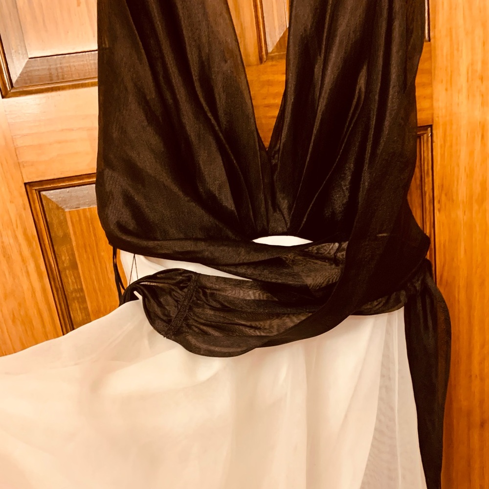 Black and white v neck dress